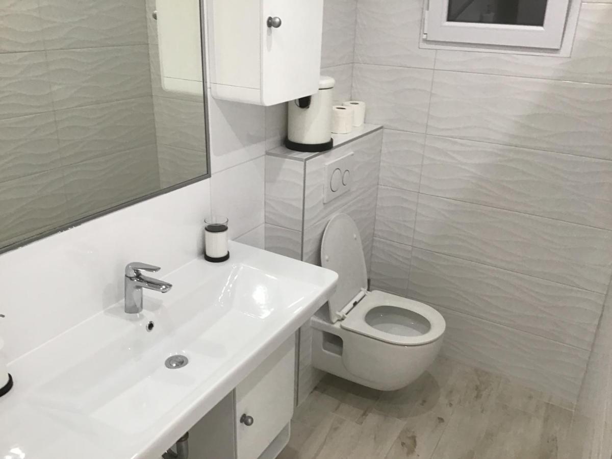Apartments Tomato Novigrad Istria Εξωτερικό φωτογραφία
