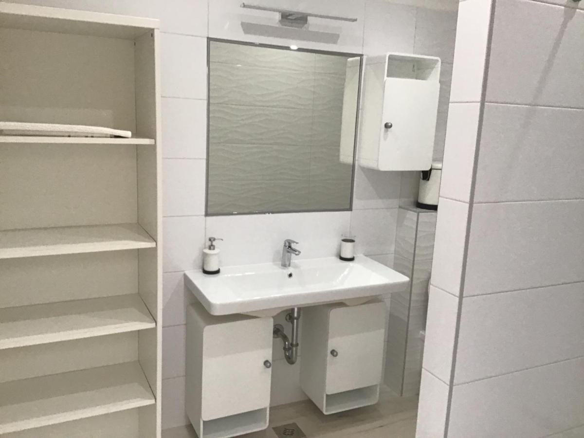 Apartments Tomato Novigrad Istria Εξωτερικό φωτογραφία