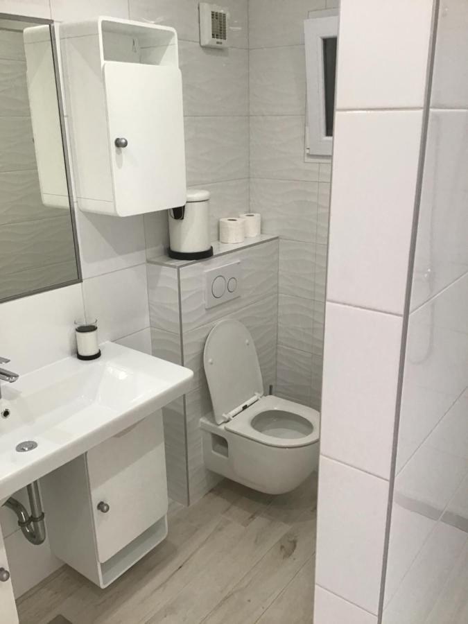 Apartments Tomato Novigrad Istria Εξωτερικό φωτογραφία