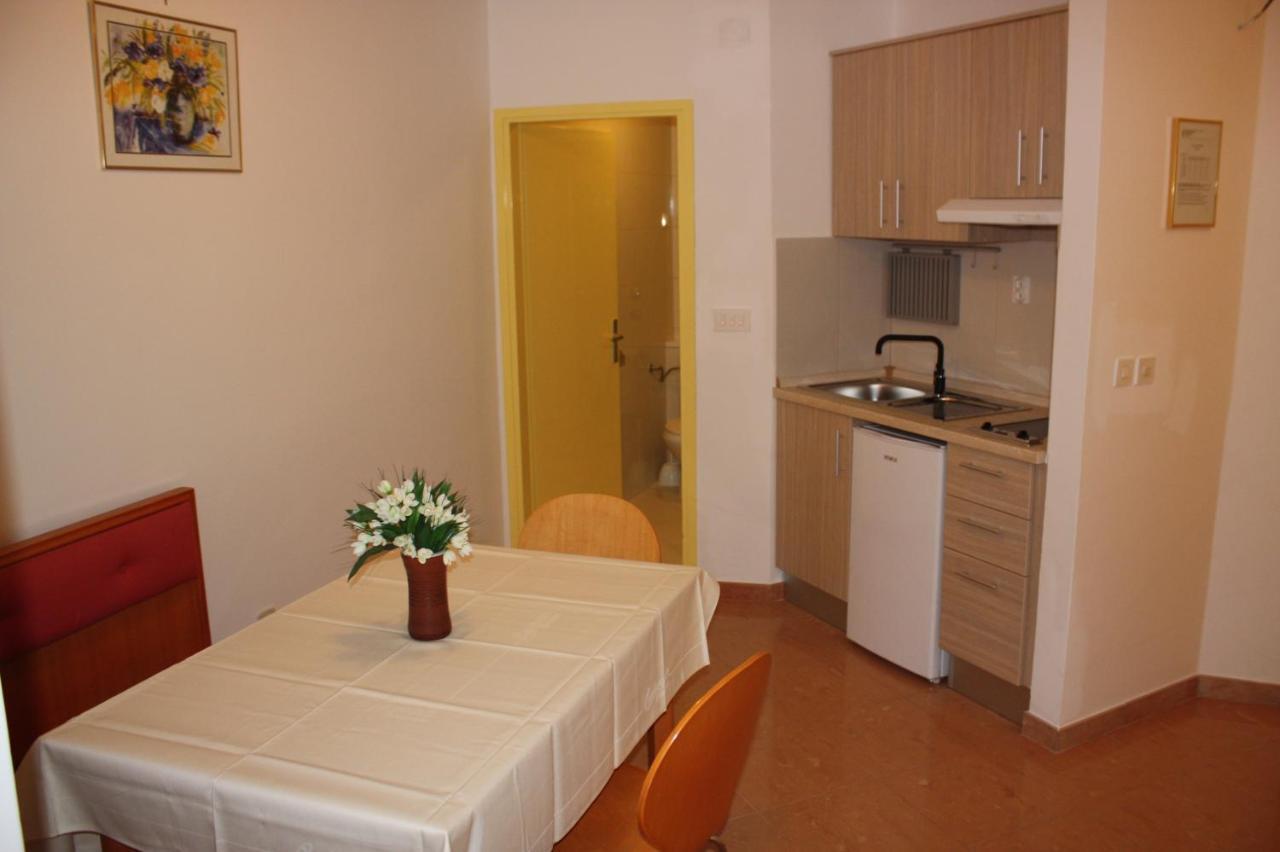 Apartments Tomato Novigrad Istria Εξωτερικό φωτογραφία
